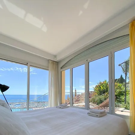 Villa l'ensoleillée vue panoramique mer, 250 m de la plage et du centre ville Mentone Esterno foto