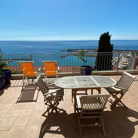 Villa l'ensoleillée vue panoramique mer, 250 m de la plage et du centre ville Mentone Esterno foto