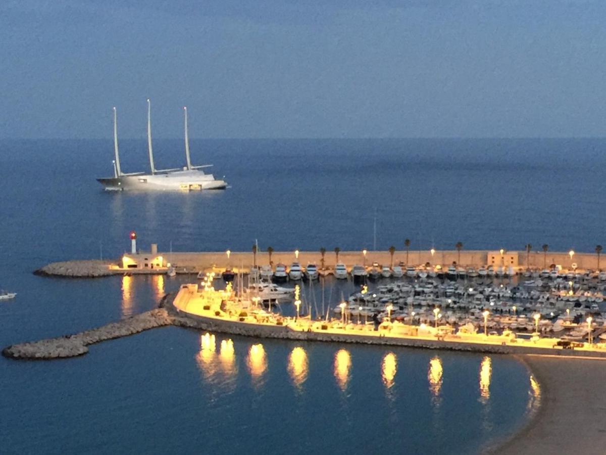 Appartement L'ensoleillee Vue Panoramique Mer, 250 M De La Et Du Centre