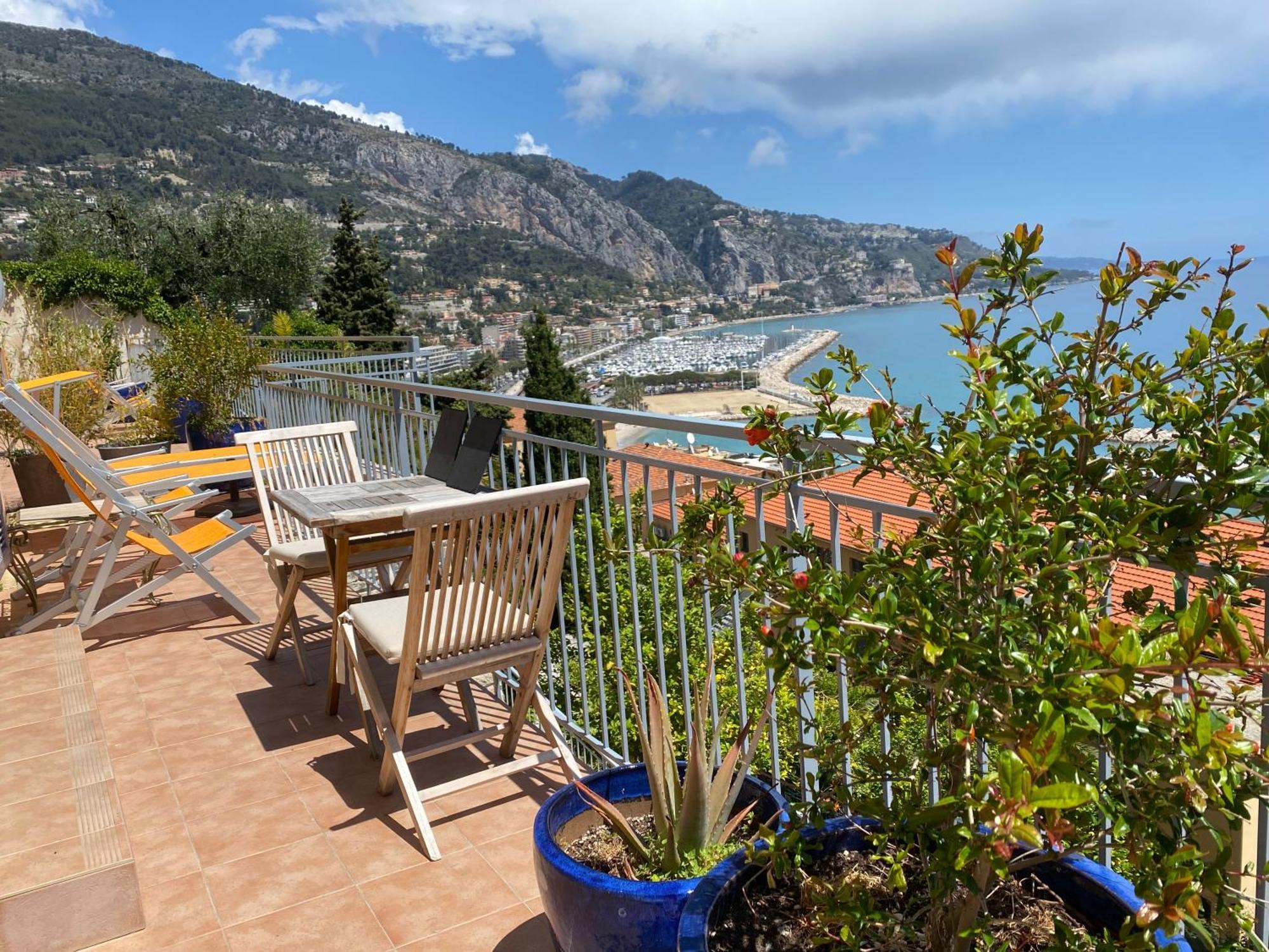 L'ensoleillee Vue Panoramique Mer, 250 M De La Et Du Centre * Menton